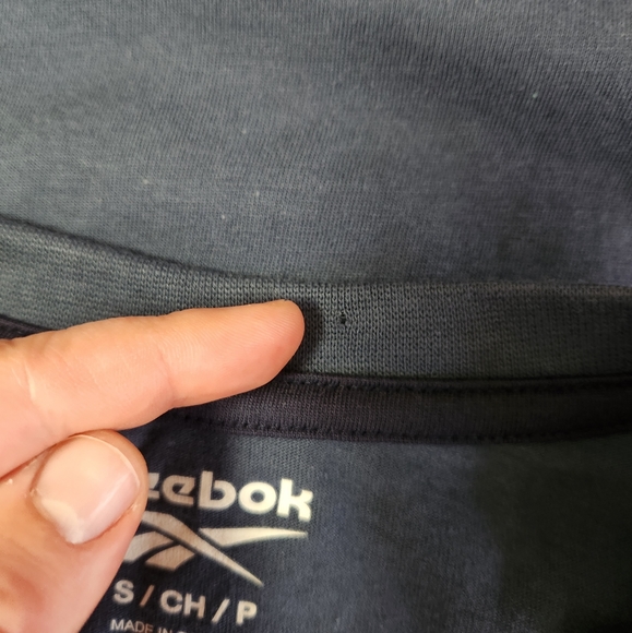 NWT Men's Reebok Fader Blocked Graphic Logo Tee in Washed Indigo Blue - Picture 6 of 6